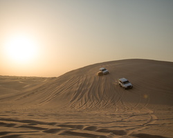 2012 10-Abu Dhabi Desert Dune Driving 2